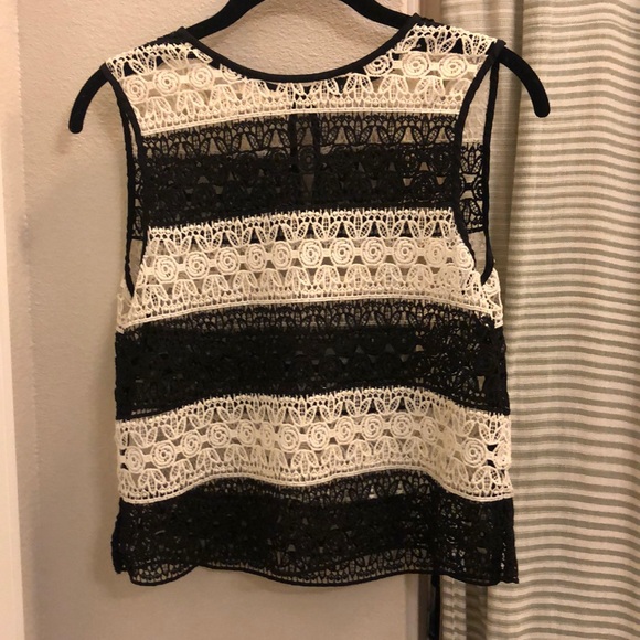 Zara Black and white embroidered shirt - Picture 1 of 3